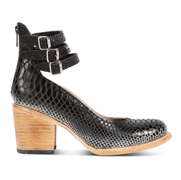 Nessa – Modern Wood Heels