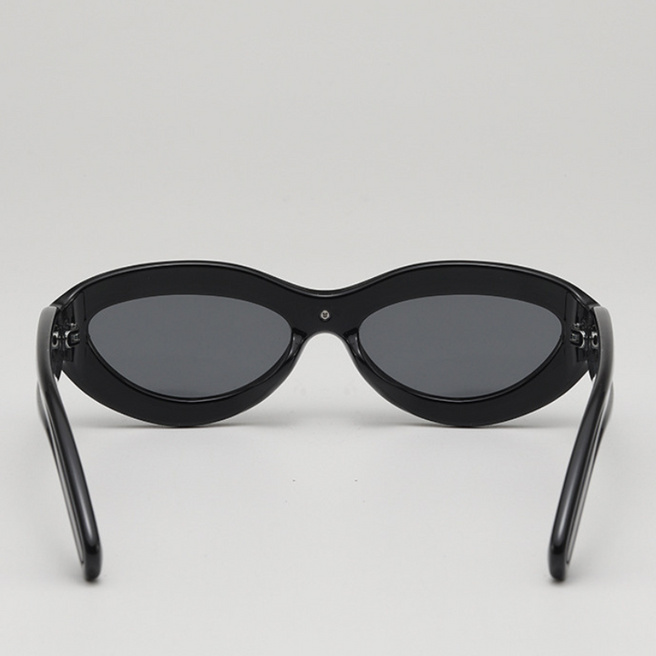 Velora Eyewear – Elegant & Bold