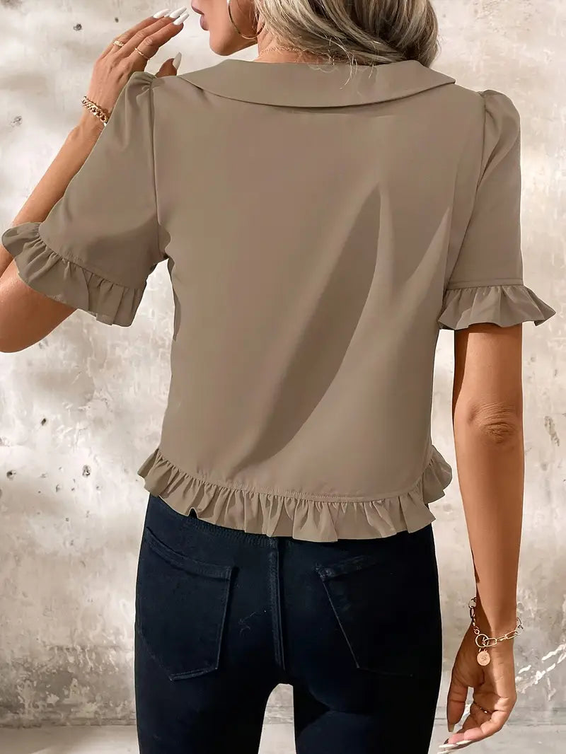 Isolde – Elegant Short Sleeve Blouse